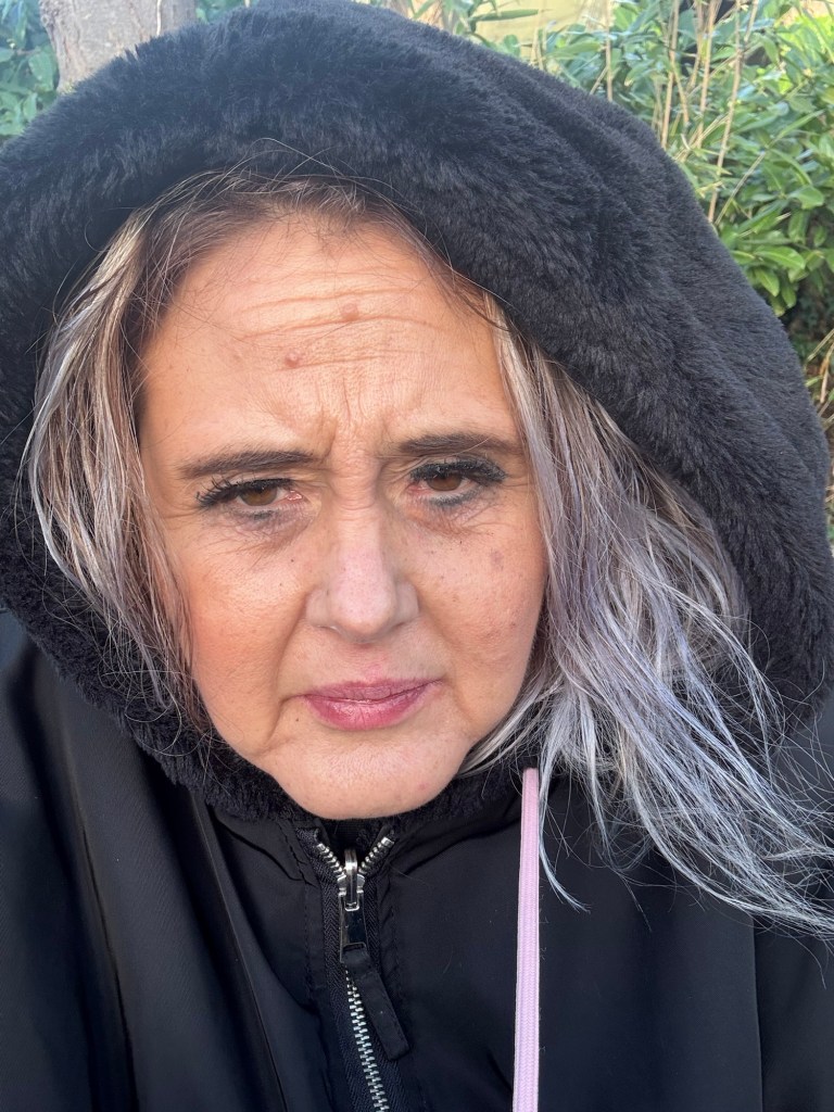 Disney land wachten in de kou 